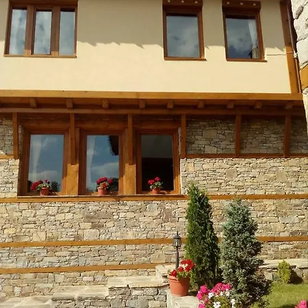 Aiva 3 Ваканционна къща Ribnovo